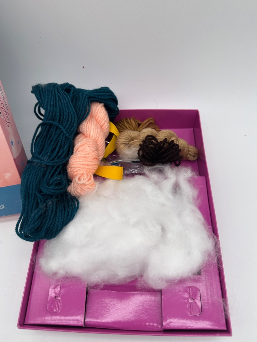 Unofficial Taylor Swift Crochet Amigurumi Doll & Guitar Kit - Picture 8 of 14